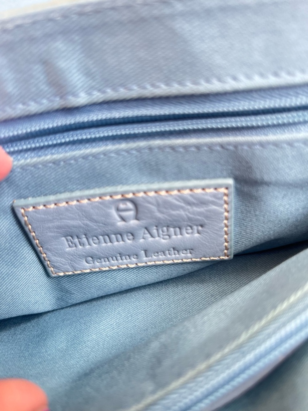 Etienne Aigner blue leather crossbody clutch - Picture 6 of 6